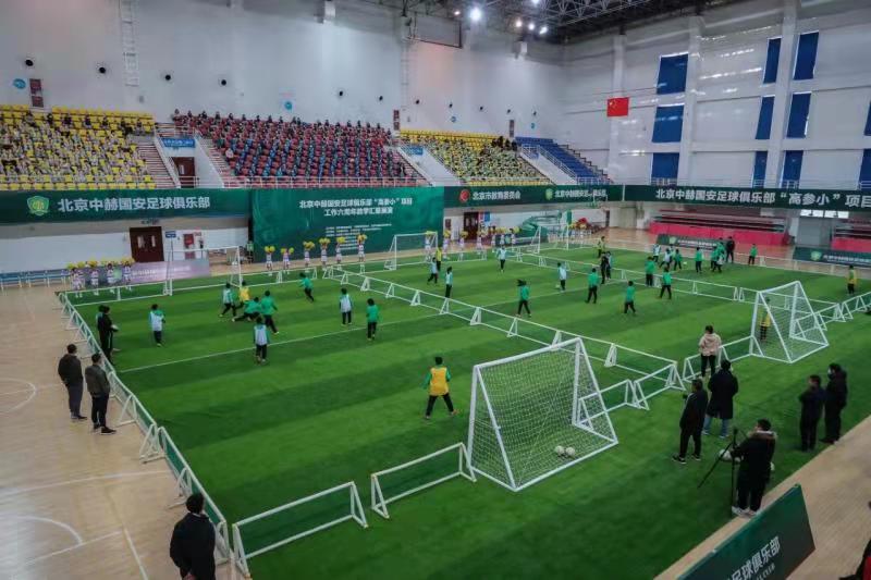 吉鲁：从绿茵场到家庭足球与爱的完美平衡！