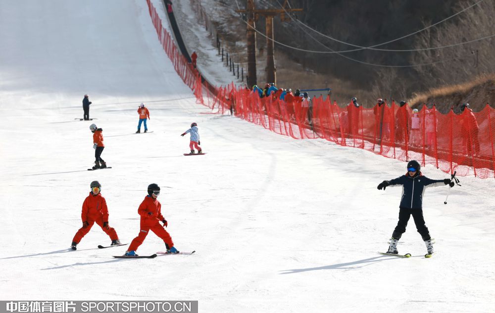 1223-滑雪场.jpg 1223-滑雪场.jpg