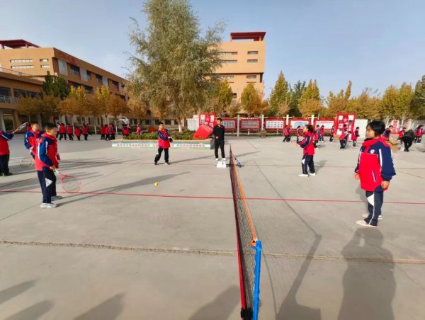 小网球2.jpg