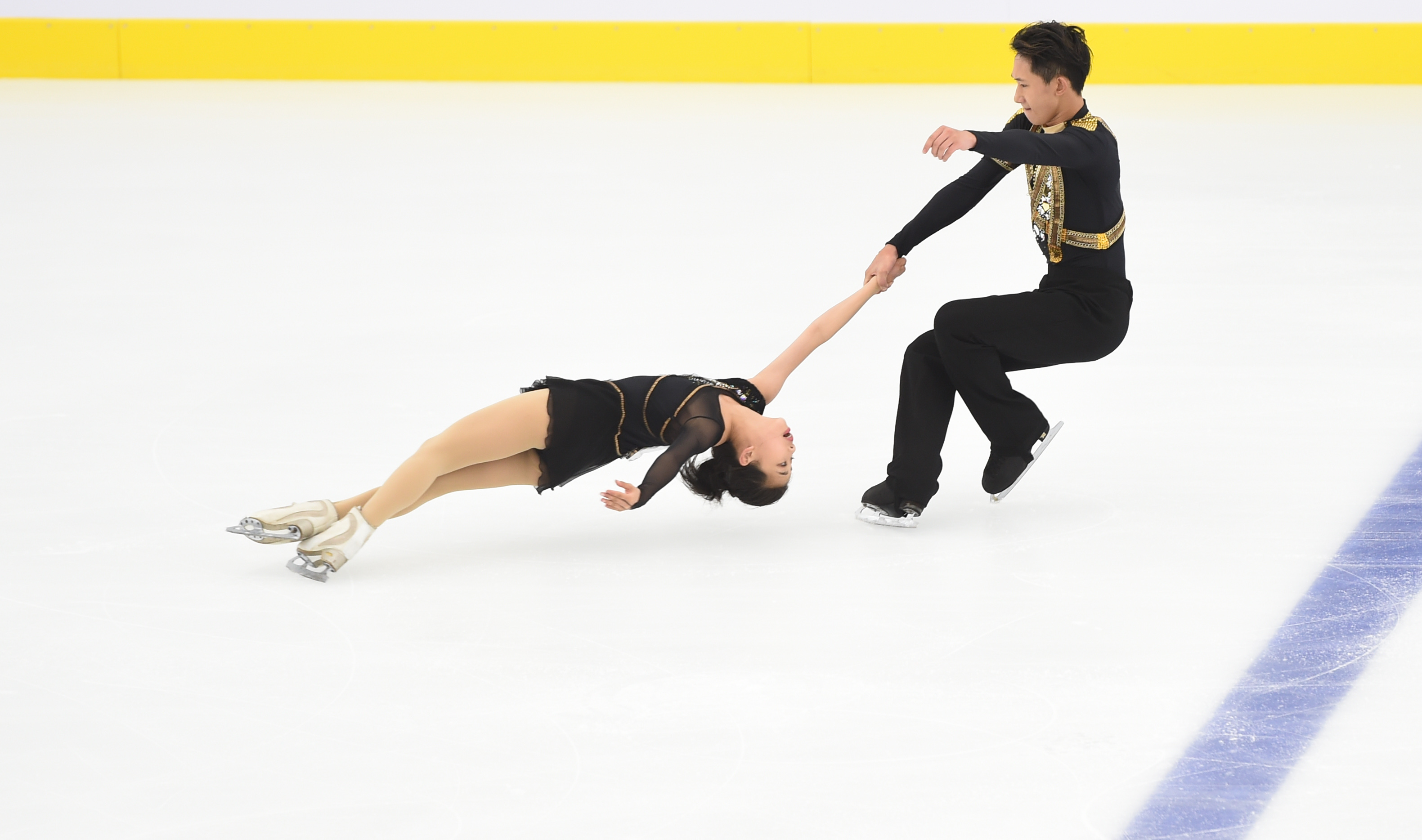 0903-花滑1.jpg 0903-花滑1.jpg
