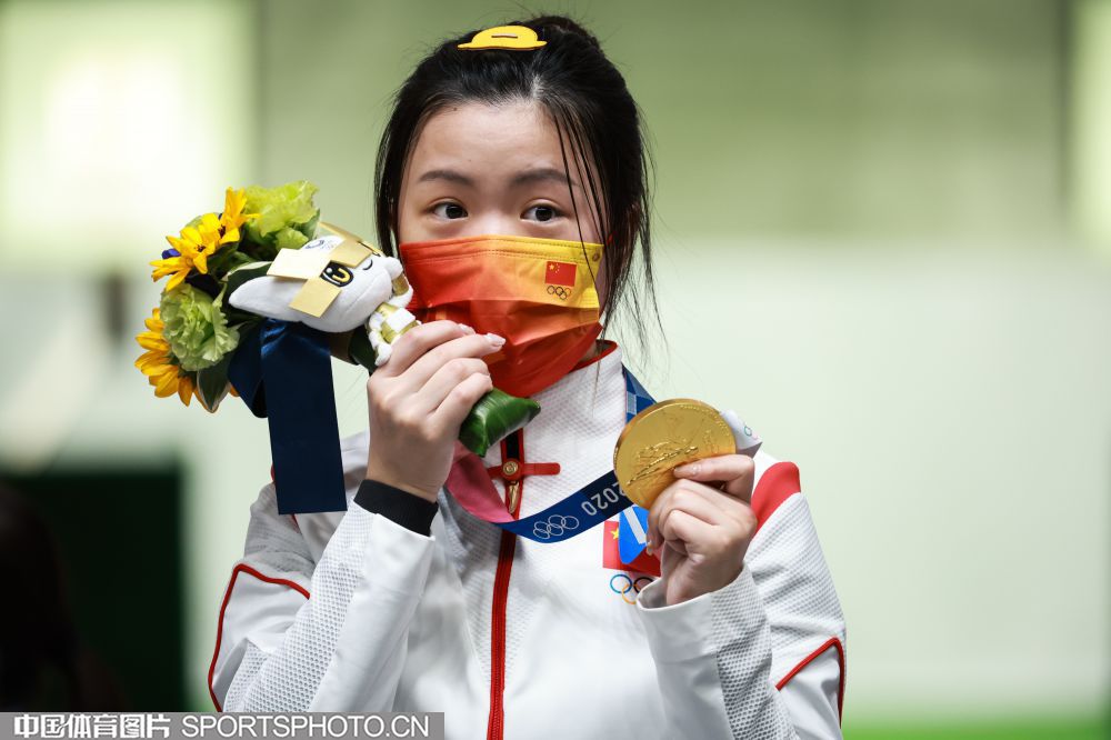 1021-杨倩2.jpg 1021-杨倩2.jpg