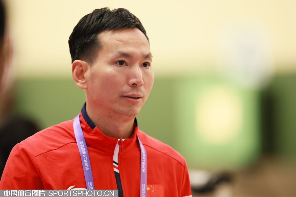 葛宏砖.jpg