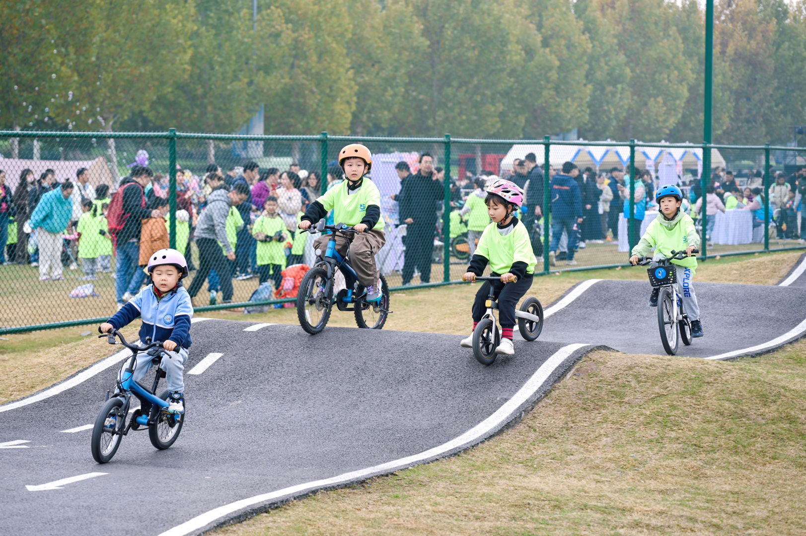 W020251123692853313208.jpg W020251123692853313208.jpg