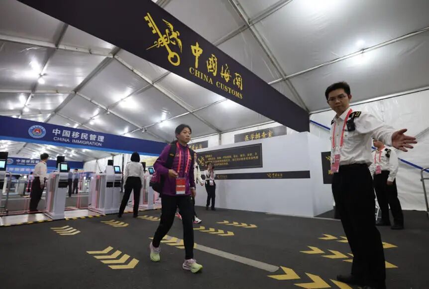 1124-发展3.jpg 1124-发展3.jpg