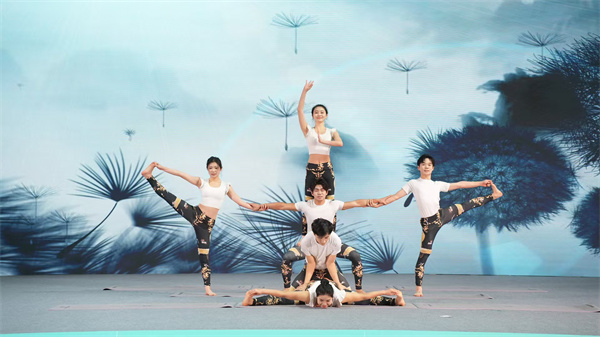 瑜伽2.jpg 瑜伽2.jpg