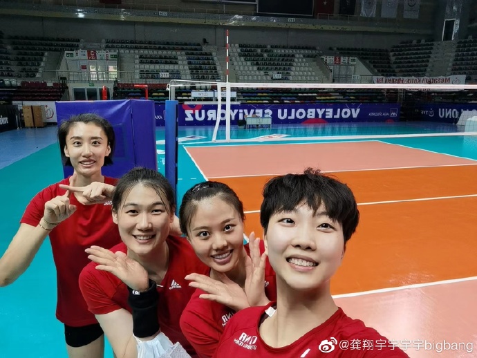 0528-合影2.jpg 0528-合影2.jpg