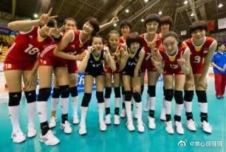 0528-合影3.jpg 0528-合影3.jpg