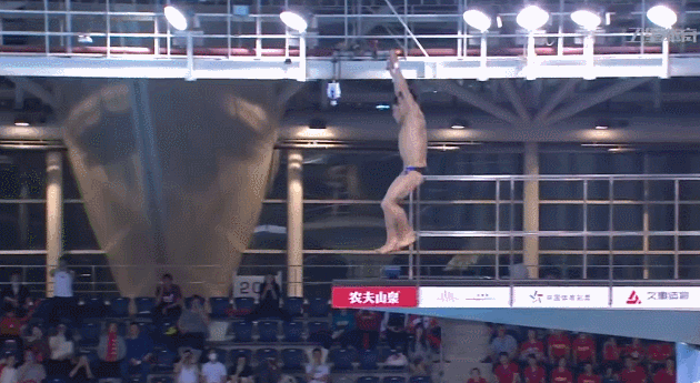 杨昊练俊杰2.gif