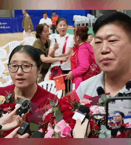 邹佳琪2.gif 邹佳琪2.gif