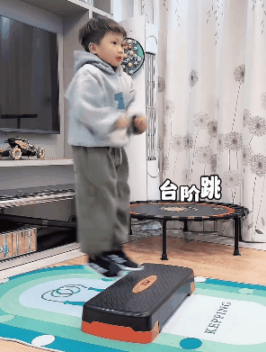 居家锻炼.gif 居家锻炼.gif