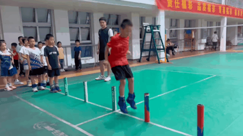 弹簧腿2.gif