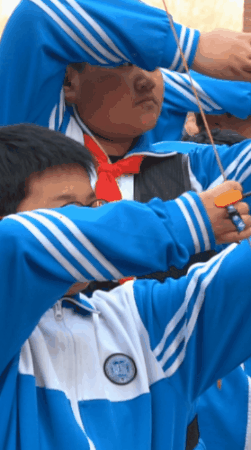 射箭3.gif 射箭3.gif