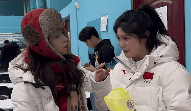 哭动图.gif 哭动图.gif