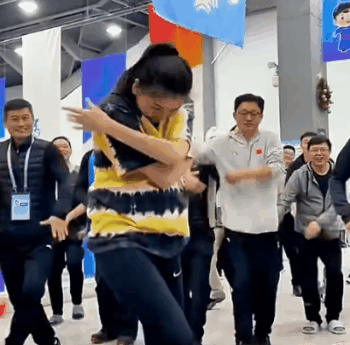 蒙古舞.gif 蒙古舞.gif