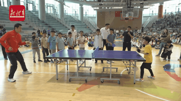 许昕3.gif 许昕3.gif