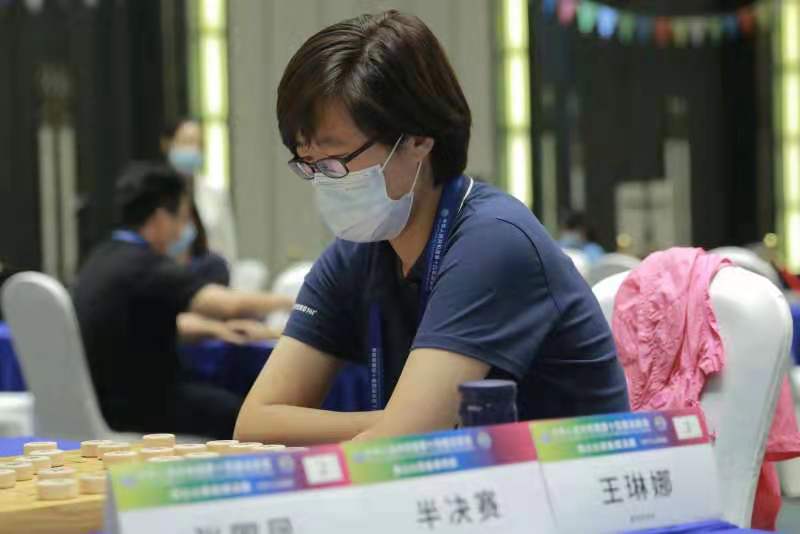 0823-王琳娜.jpg 0823-王琳娜.jpg