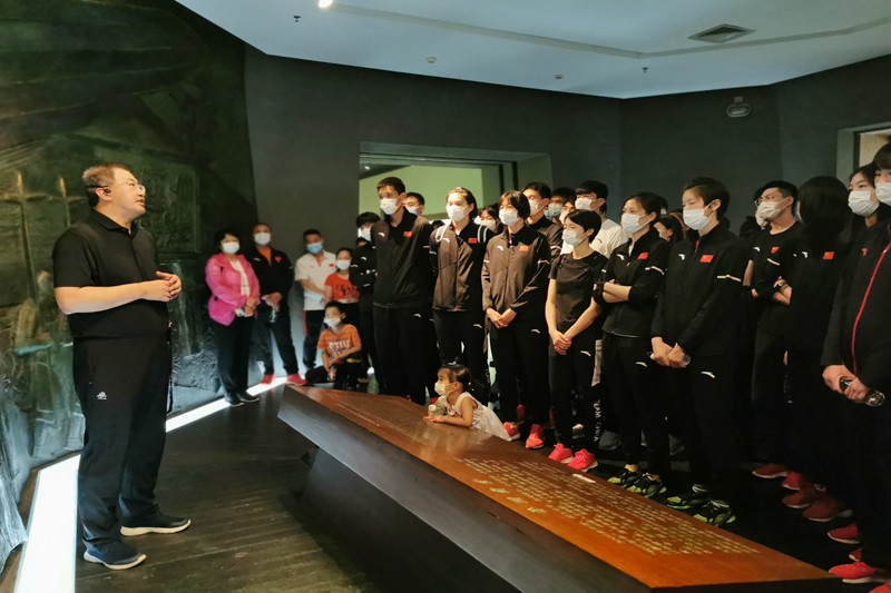 45-200R41513124T.jpg 45-200R41513124T.jpg